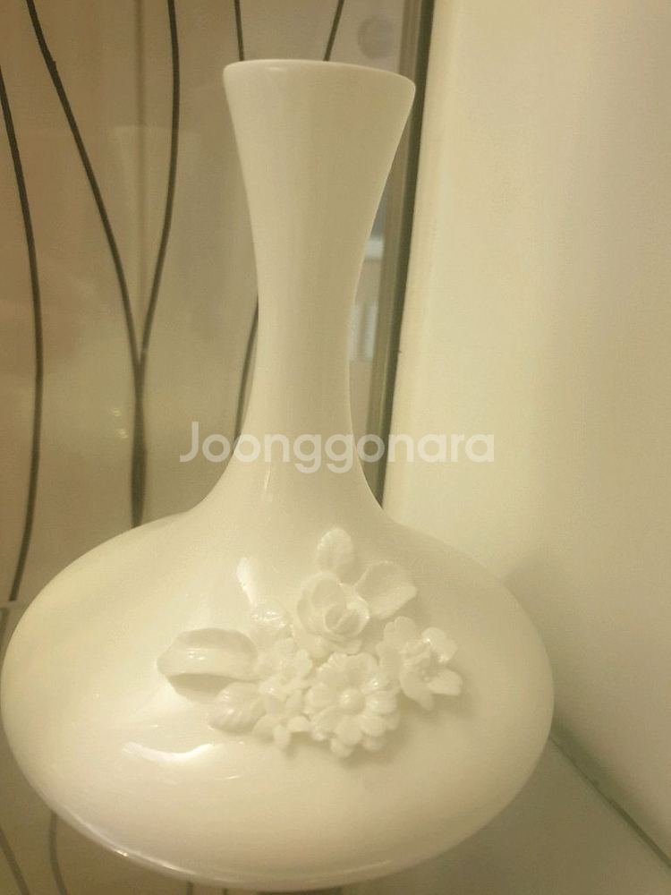 웨지우드 페탈 화병--0
