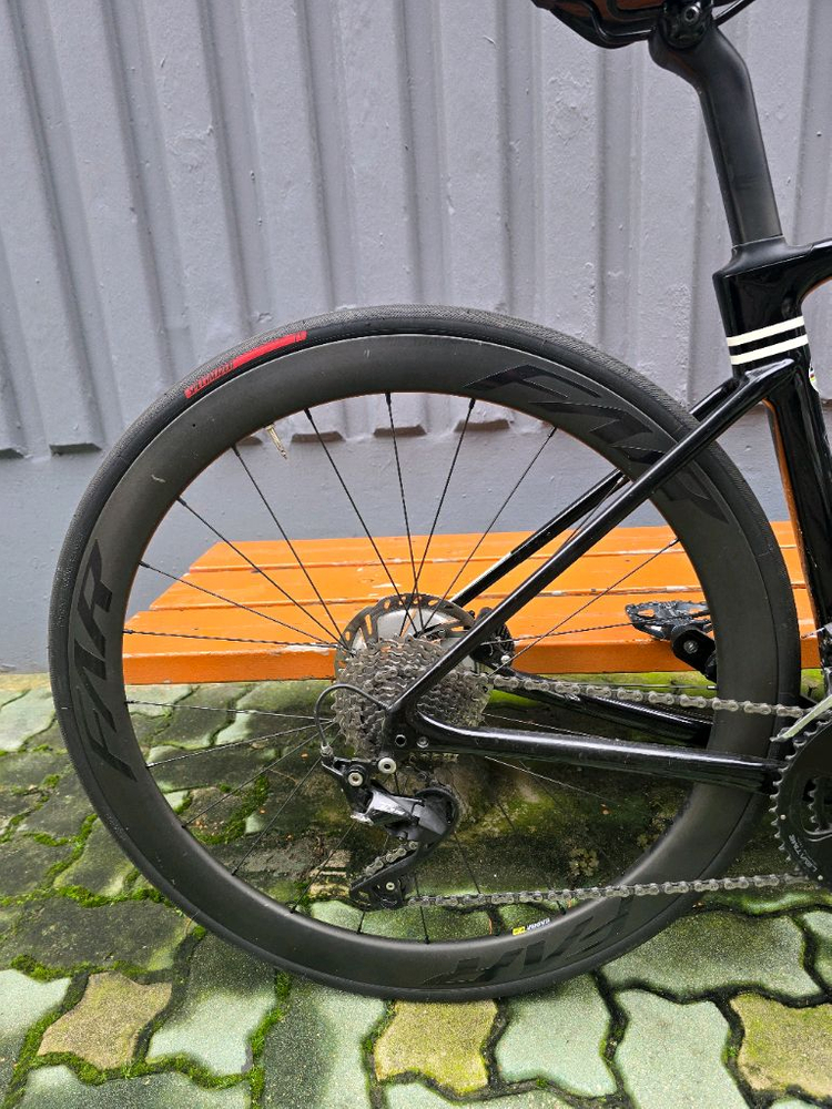 2021 스페셜라이즈드 루베 스포츠+파스포츠 아이안테 C4 카본 휠셋 이미지