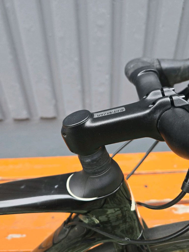 2021 스페셜라이즈드 루베 스포츠+파스포츠 아이안테 C4 카본 휠셋 이미지