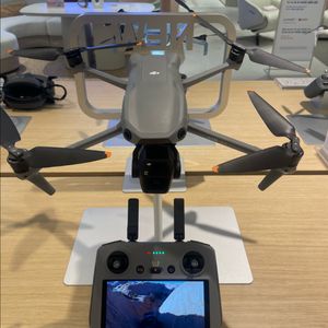 DJI 에어3S 플라이모어콤보 [DJI더현대대구]