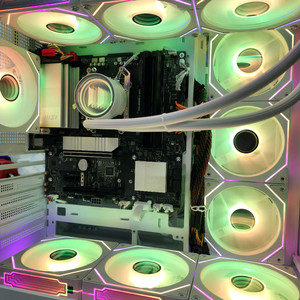 9800x3d 게이밍 컴퓨터 반본체 팝니다