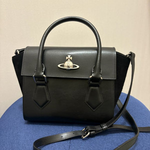 비비안 웨스트우드 스몰 마틸다 백 (정품)