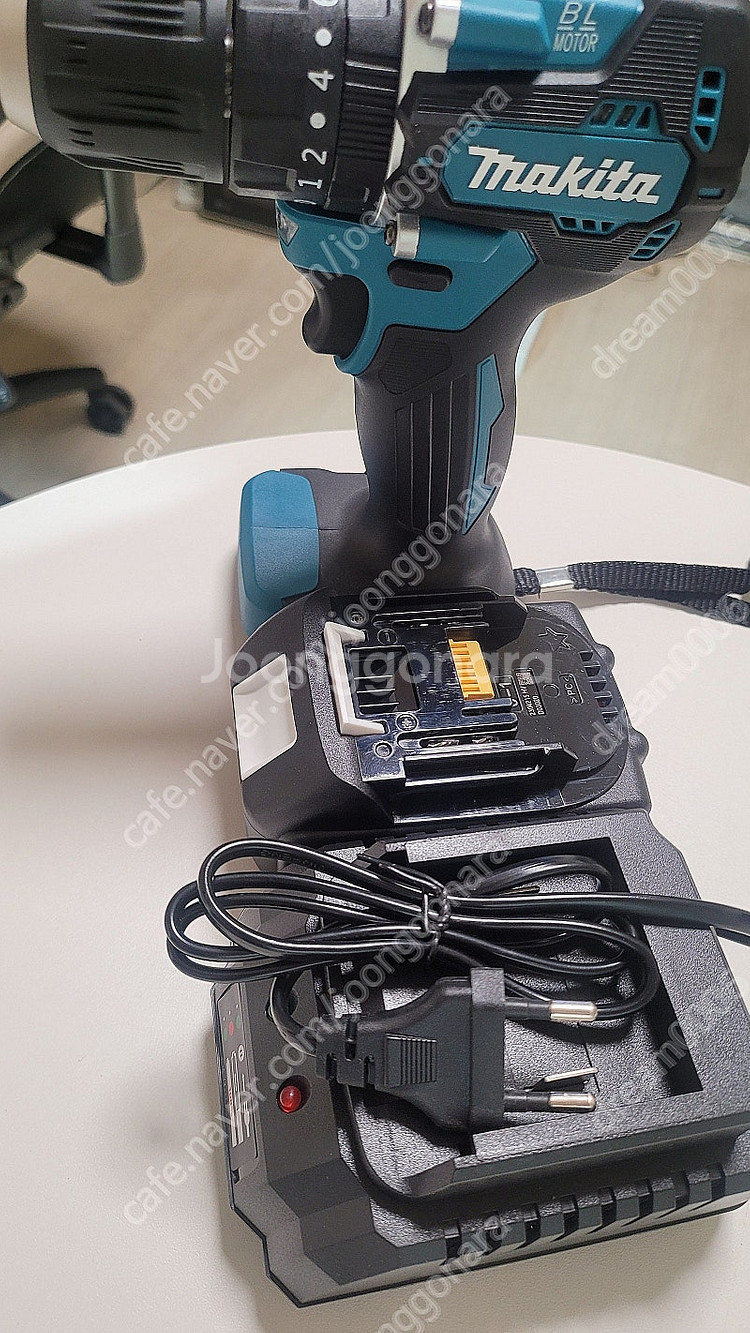 충전 전동드릴 팝니다.--0