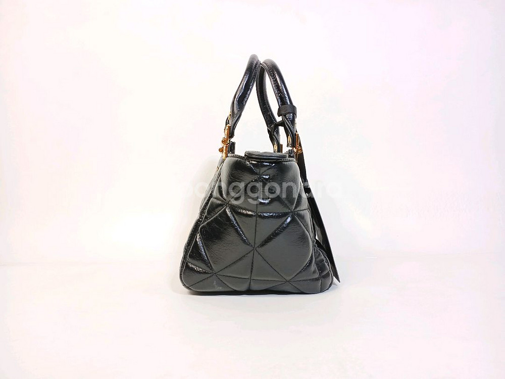 저스트까발리 메탈 경첩 검정 누비 가죽 여성 스몰 토트--3