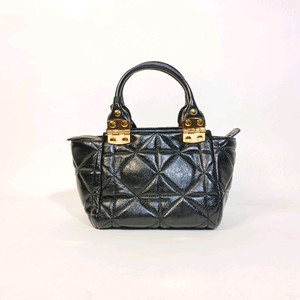 저스트까발리 메탈 경첩 검정 누비 가죽 여성 스몰 토트