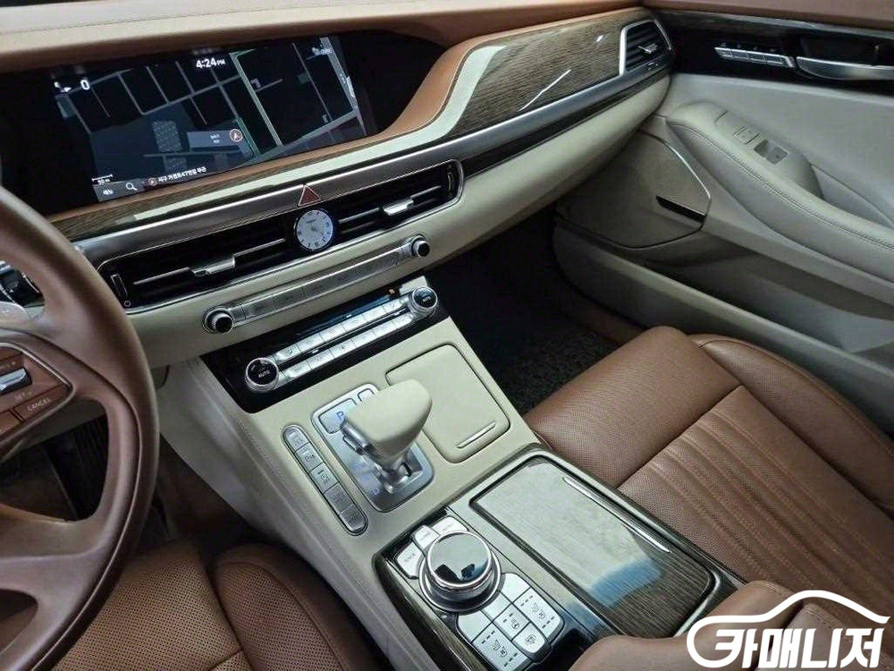 [제네시스]G90 3.8 GDI AWD 럭셔리 (5인승--9