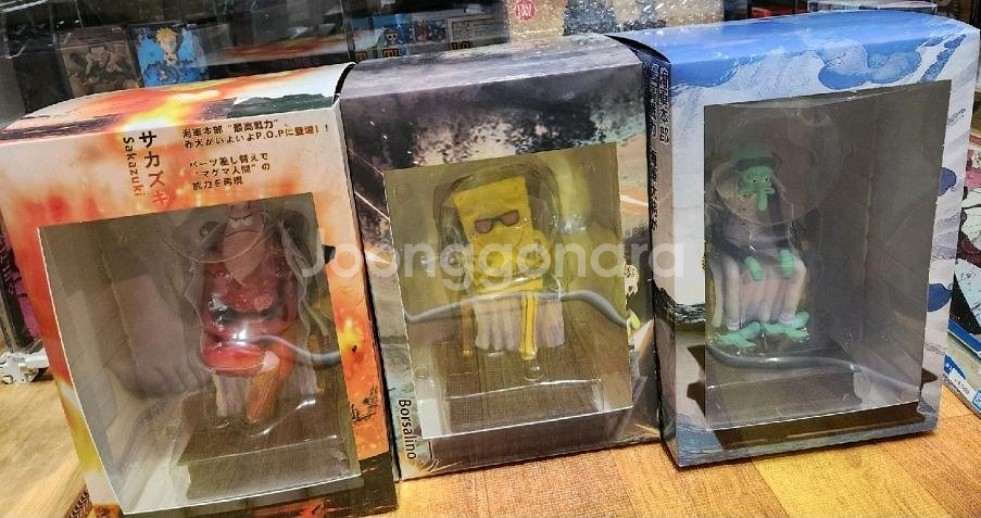 원피스 피규어 쵸파&스폰지밥 삼대장+센고쿠 팝니다.--1