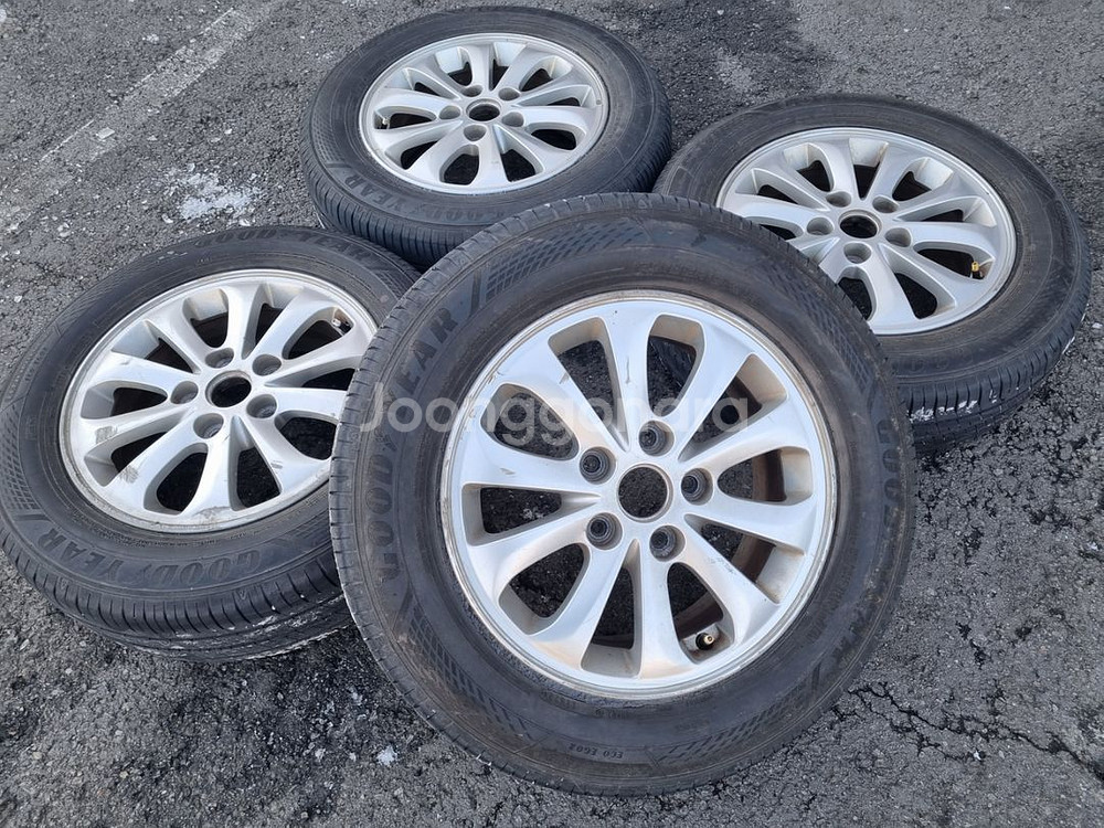 K3 15인치 1956515 중고 휠타이어 팝니다--0