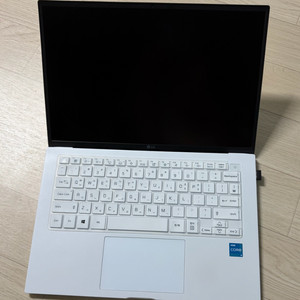 LG 그램 14인치 i3 13세대 스노우 화이트