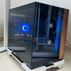 R7 7800X3D RTX5060 게이밍 컴퓨터