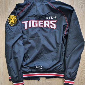 24 기아춘추점퍼 105 사이즈 판매합니다.