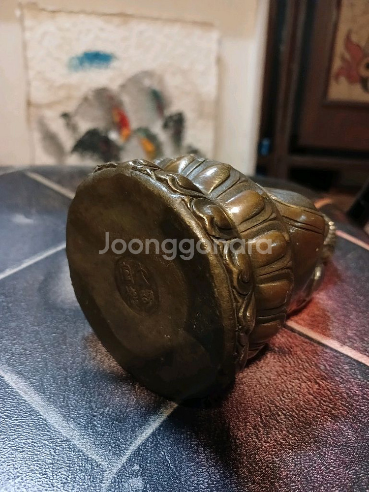 중국에서 제작된 미륵보살 좌불상 높이15가로8센티미터--1
