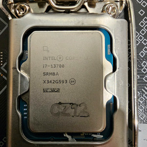 i7 13700f + 컬러풀 battle b760m보드