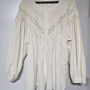 레이스 루즈핏 블라우스