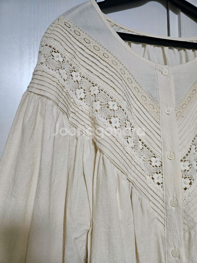 레이스 루즈핏 블라우스--1