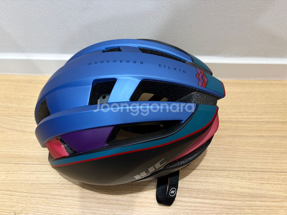 아이벡스 3 자전거 헬멧 팝니다.--1