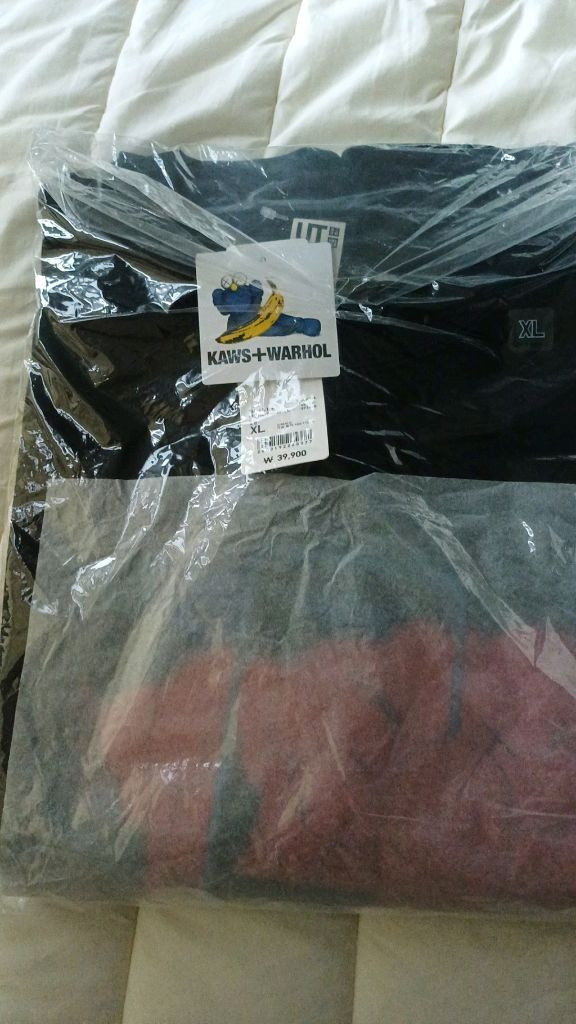 새제품)xl유니클로 카우스 맨투맨 스웨트셔츠--2