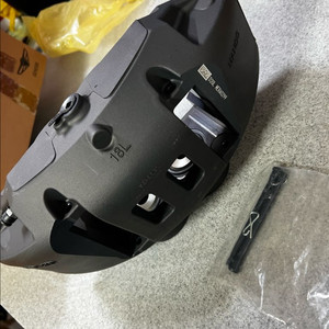 EQ900/G90 운전석 앞쪽 브레이크 캘리퍼