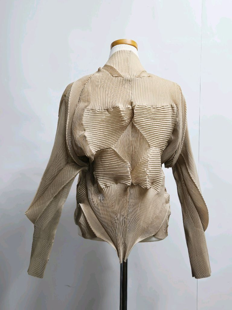 플리츠플리즈 주름 장식 자켓 베이지--2