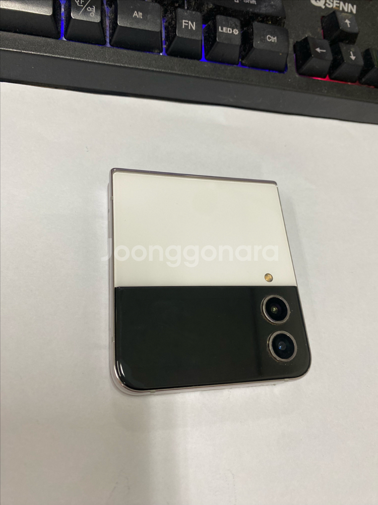 갤럭시Z플립4 외관깔끔 화이트 256GB--0