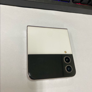 갤럭시Z플립4 외관깔끔 화이트 256GB