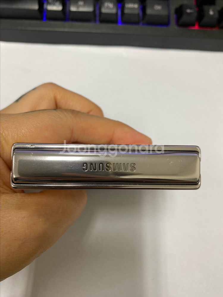 갤럭시Z플립4 외관깔끔 화이트 256GB--7