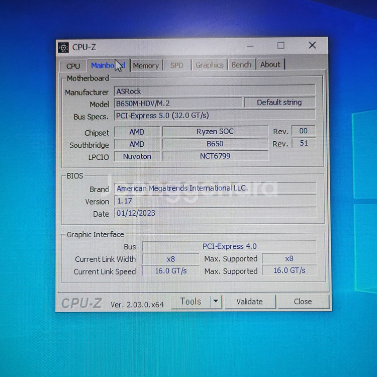 게이밍 컴퓨터 4060TI 배그--3