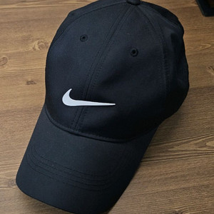 나이키 드라이핏 스우시 볼캡
