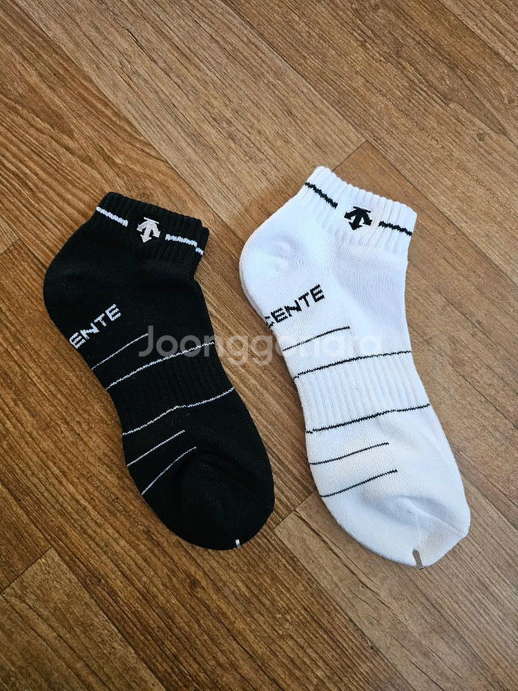 데상트 남성 골프양말--1