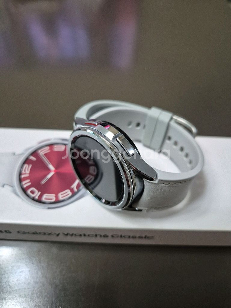 갤럭시 워치6 클래식 43mm 실버(풀박스)--1