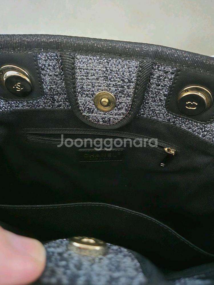 샤넬 도빌백 네이비 스몰 사이즈 정품 팝니다--7