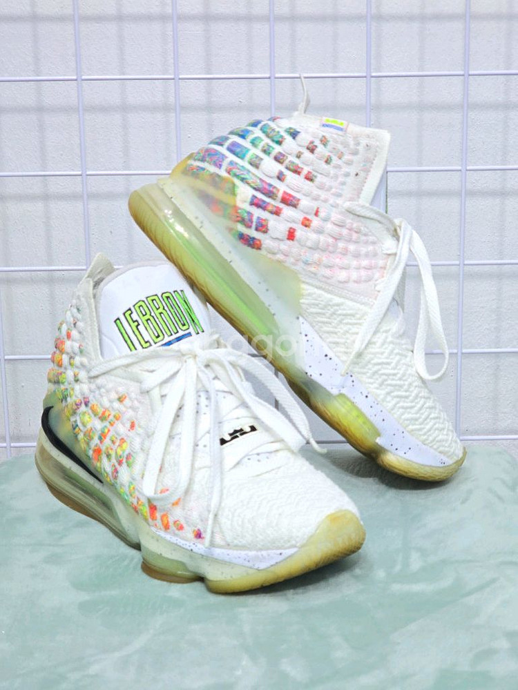 나이키 르브론 17 에어 커맨더 포스 255--2