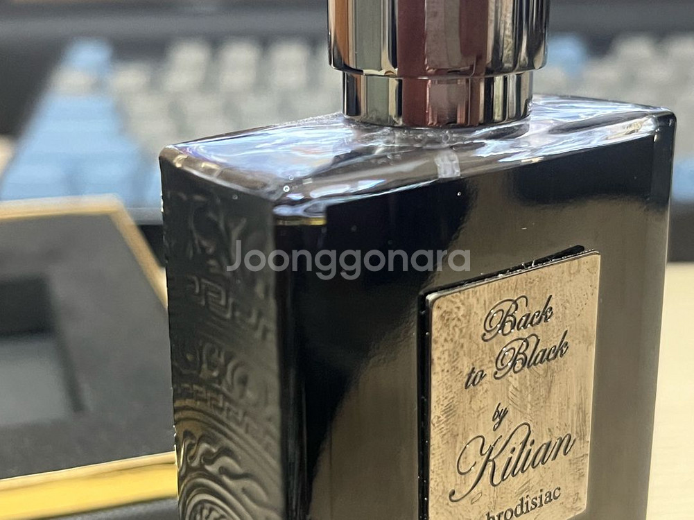 킬리안 백투블랙--3