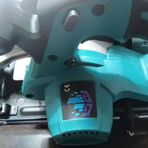 원형 톱 마끼다 18V 배터리 호환