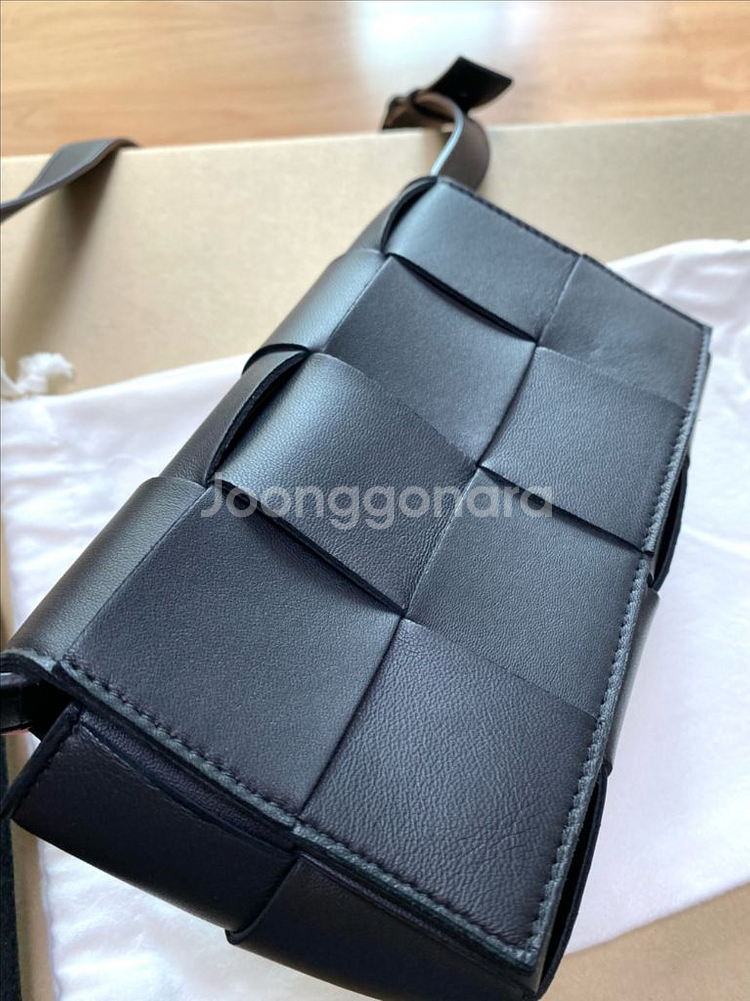 보테가베네타 벨트 카세트백 블랙--8