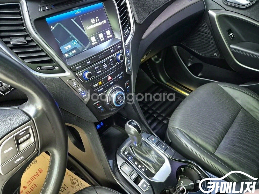 [현대]더뉴맥스크루즈 E-VGT R2.2 4WD 익스클--9