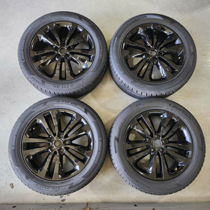 올뉴카니발 19인치 새타이어 블랙휠 순정휠 휠타이어