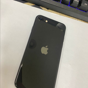 아이폰SE2 블랙 SS급 128GB 무잔상 대량가능