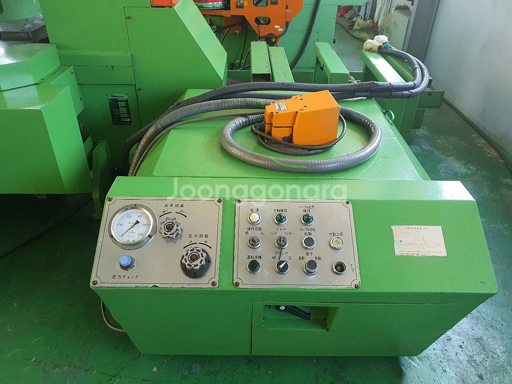 AMADA 아이언워커 IW-60 60톤--4