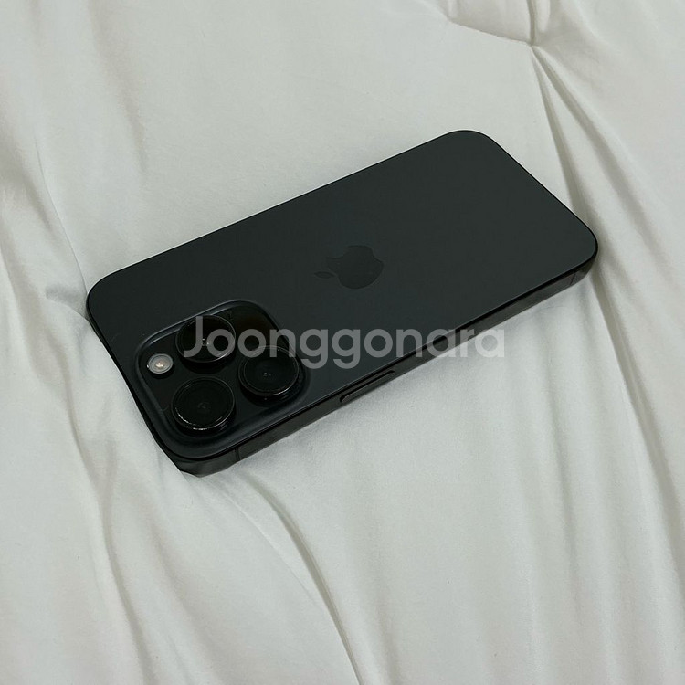아이폰 15Pro 256GB 블랙 티타늄--6
