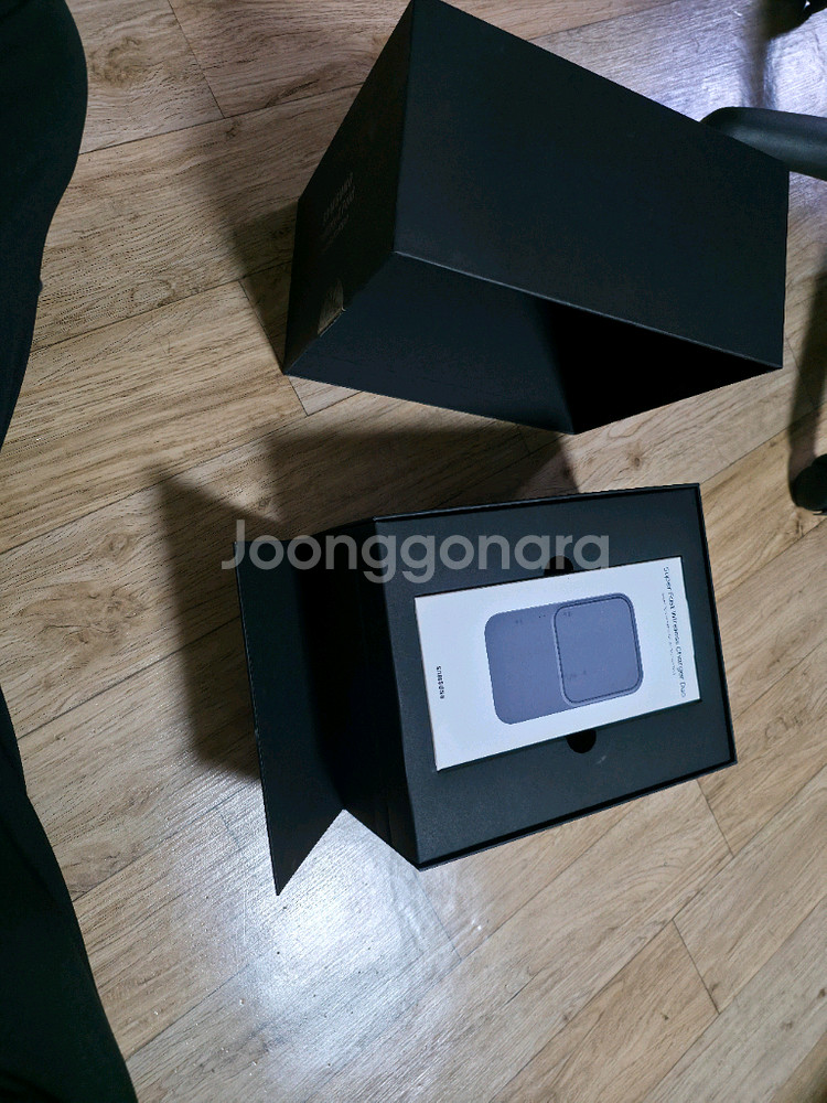 갤럭시 폴드se 스페셜에디션 팝니다--6