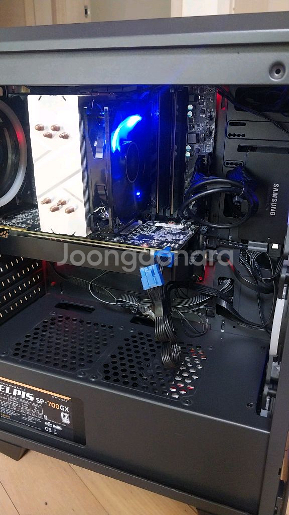 컴퓨터.고사양.상태좋음. 게임용.모든작업 가능.--2