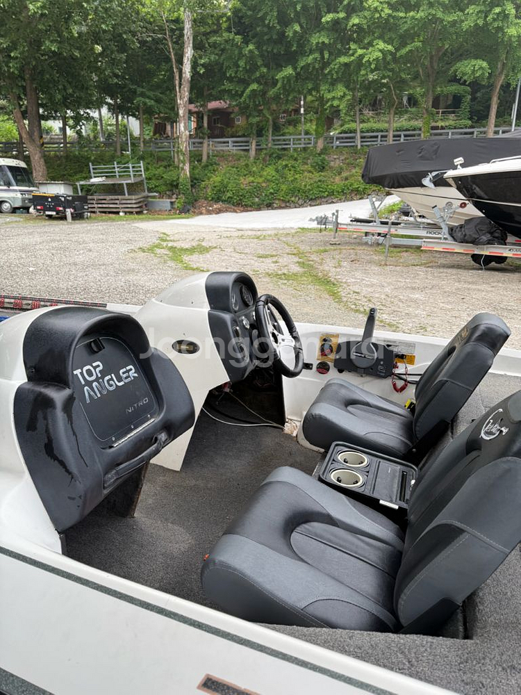 나이트로 700LX 115마력 4싸--4