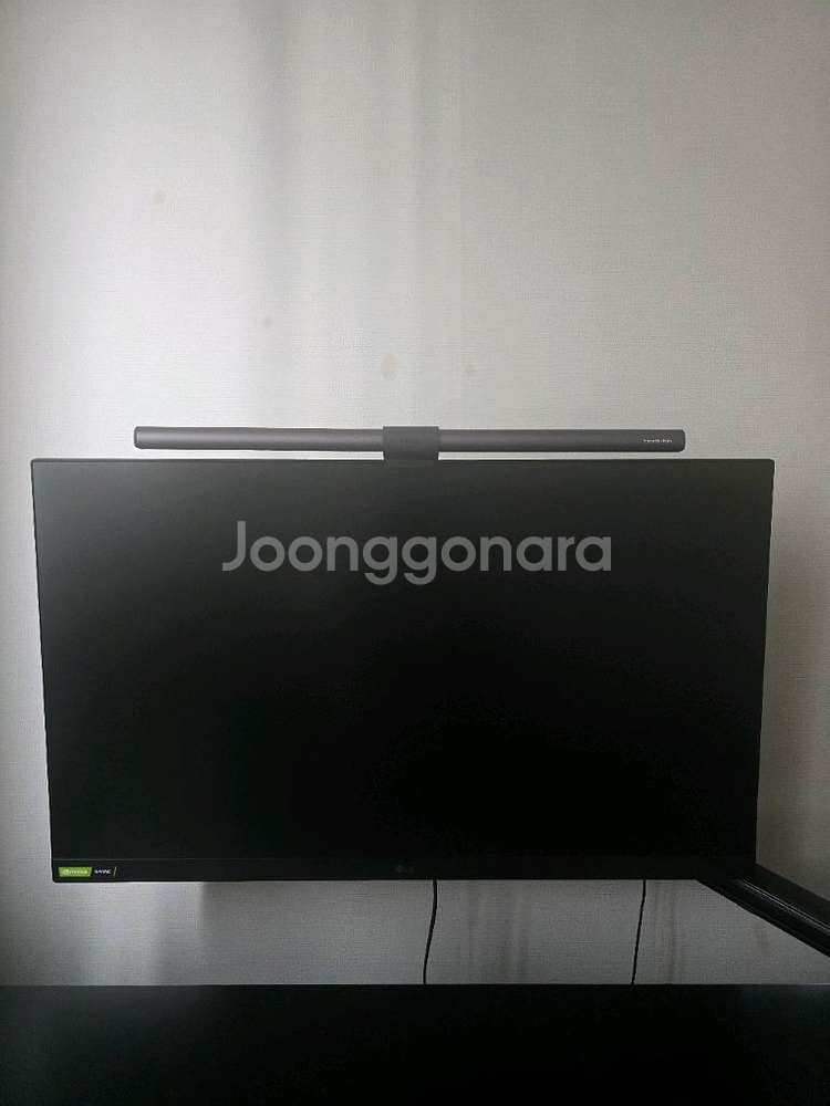 벤큐 헤일로 모니터 조명--0