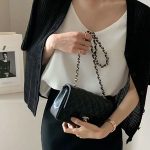 [새상품] 데일리룩 쇼핑몰 새틴 나시탑 크림 M