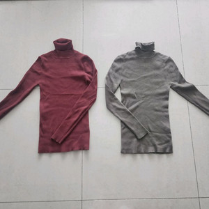 탑텐우먼 90사이즈 겨울 니트상의2개 팔아요