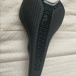 RYET 카본 3D 안장 (로민ST)