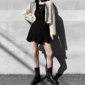 [단종] 인더클로젯 펀칭 레이스 크롭 가디건 크림