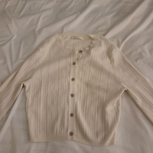 더캐시미어 아일렛 니트