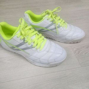 스타 토네이도 족구화신상-270